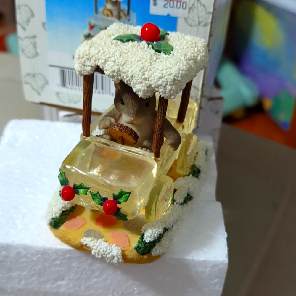 Fitz and Floyd collectible figurine. Charming Tails #87/122